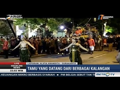 Kahiyang-Bobby Tinggalkan Lokasi Resepsi dengan Kereta Kencana