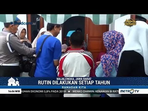 Warga Majalengka Bagikan 800 Paket Sembako Gratis