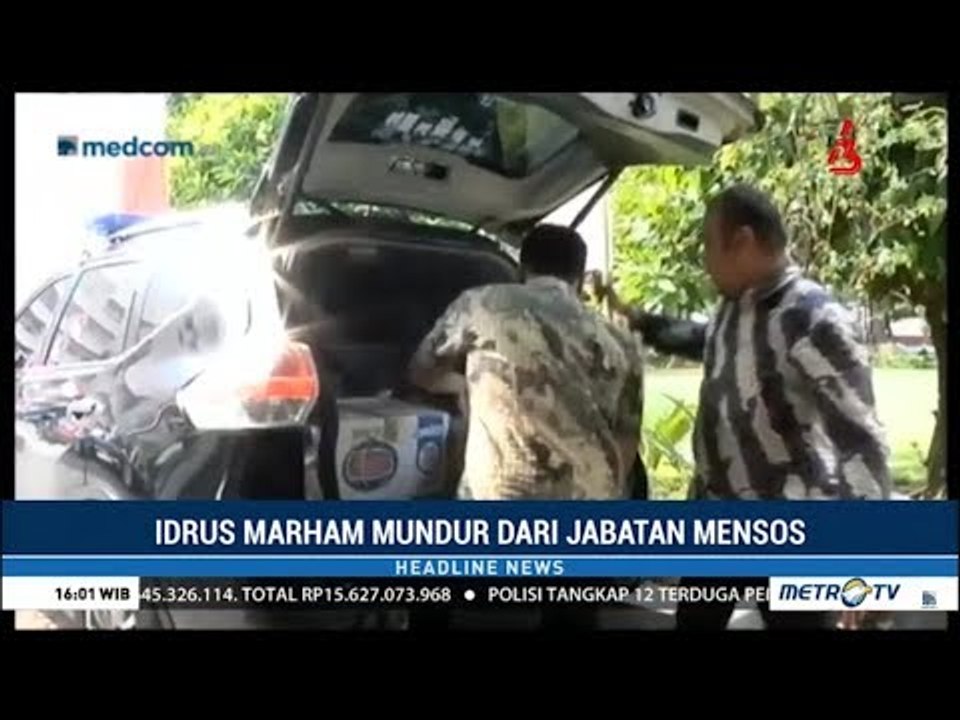Suasana Idrus Marham Kemasi Barang Pergi Dari Kantornya Gedung Kemensos