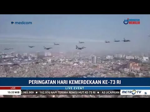 Suasana 17 Pesawat Sukhoi Melintasi Langit Upacara Peringatan HUT ke-73 RI di Istana