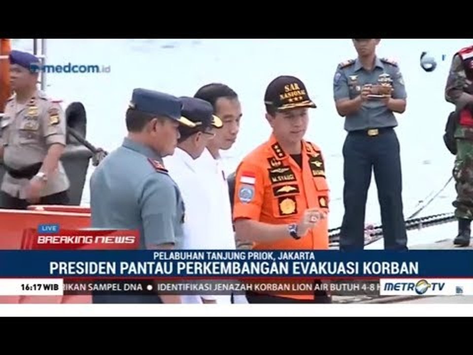 Suasana Jokowi Memantau Evakuasi Korban Lion Air di Tanjung Priok