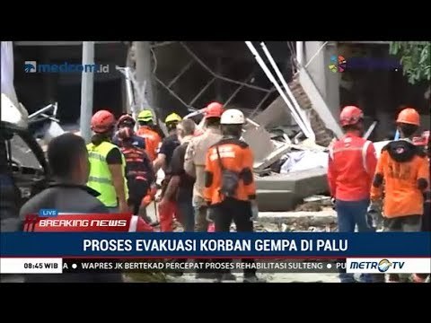 Suasana Proses Evakuasi Di Hotel Mercure Palu