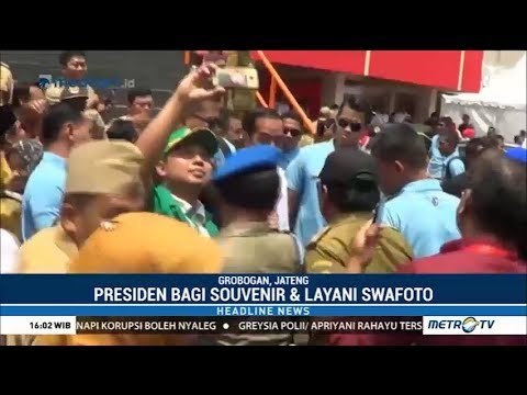 Antusias Warga Grobogan Berebut Selfie Bersama Jokowi