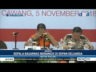 Kabasarnas Tak Kuasa Menahan Tangis di Depan Keluarga Korban Lion Air