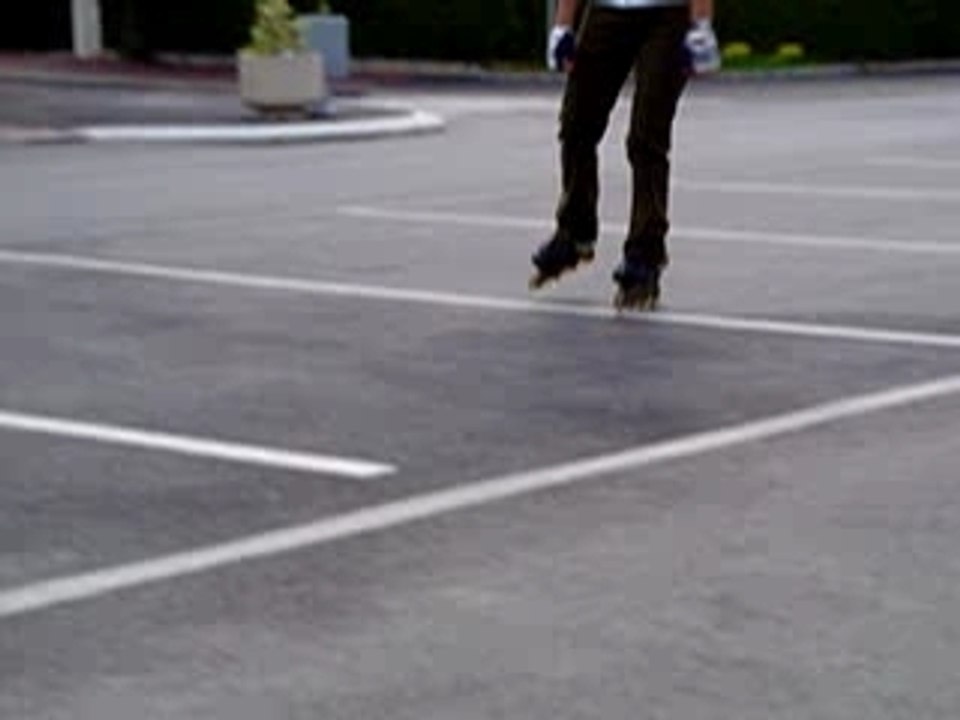 Apprendre_monter_trottoir_petit_saut_roller