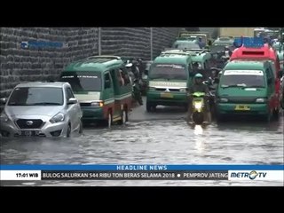 Jalan Protokol di Cimahi Terendam Banjir