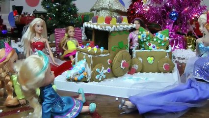 En TRAIN ! Elsa & Anna - la Fête du Nouvel An - Danse - pain d'épice - Jeu