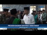 Jokowi Bagikan Ratusan Sertifikat Tanah Wakaf di Jabar