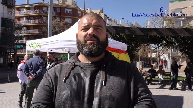 Español del Lazo de Torra: Los Mozos mienten, «nos tiraron al suelo a mí y otra persona»