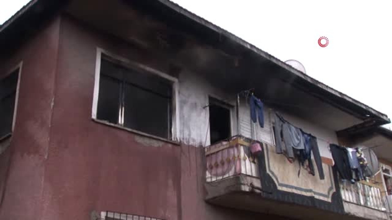 Başkent'te Çıkan Yangında Ailesini Kurtardı Kendisi Yaralandı