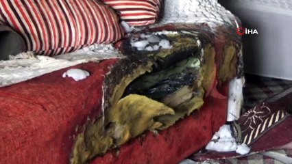 Yangın 3 çocuklu aileyi evsiz bıraktı