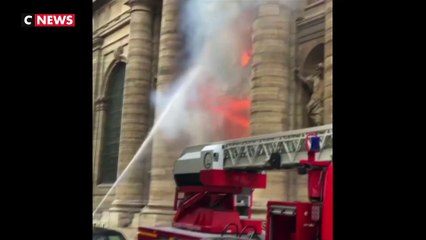 Paris : incendie à l’église Saint-Sulpice