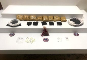 Polisin Durduğu Şahıslardan 15 Kilo Uyuşturucu Çıktı