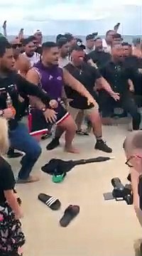 En Australie, des habitants dansent un haka pour rendre hommage aux victimes des attentats de Christchurch