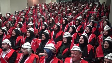 Suriyeli Veli ve Öğrencilere 'çanakkale Destanı'nı Anlattı