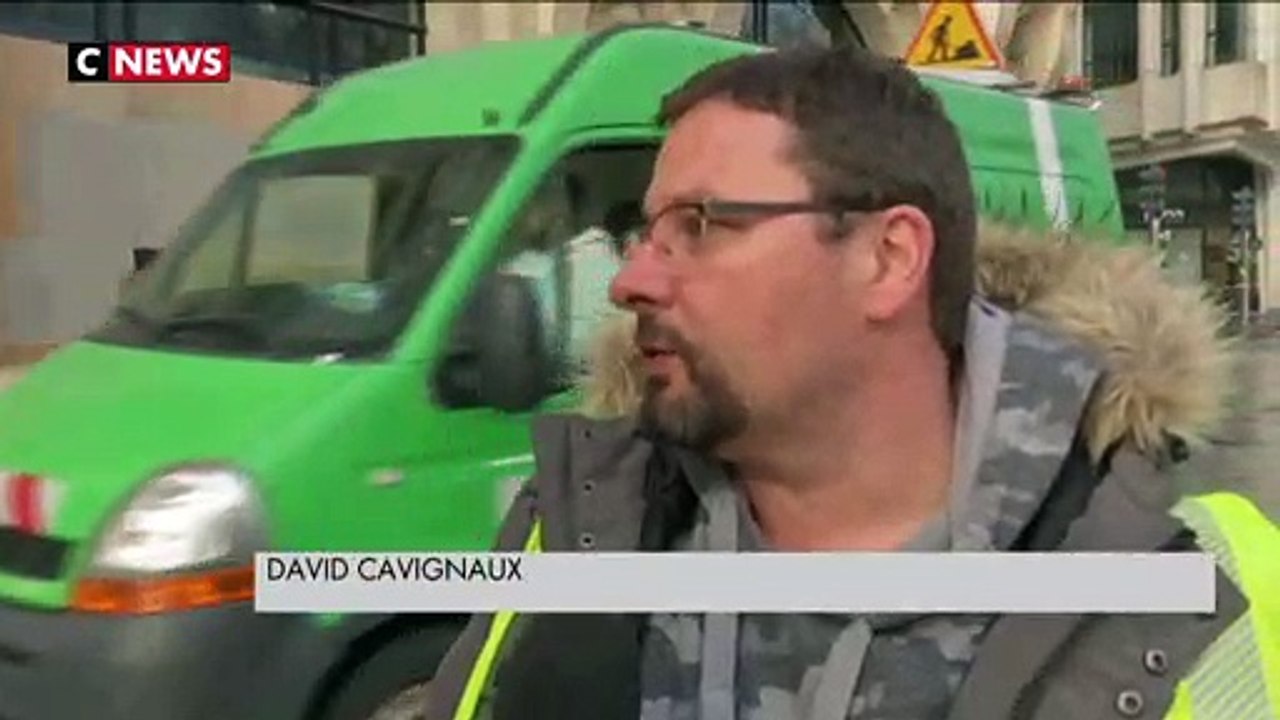 Champs-Elysées saccagés : place au nettoyage