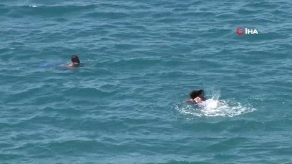 Antalya'da Hafta Sonu Güneşi Gören Sahile Koştu