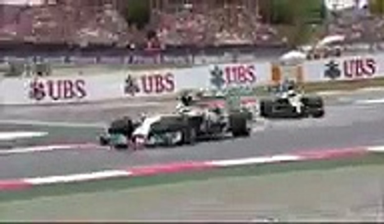 Lewis calling out Merc's errors at 330kmh