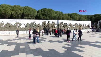 Çanakkale Zaferi'nin 104'üncü Yılında Şehitliklere Ziyaretçi Akını
