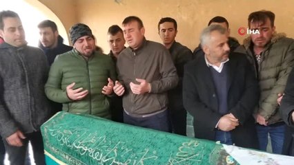 Düğününde Annesi Öldürülen Damat Tabutun Başında Gözyaşı Döktü