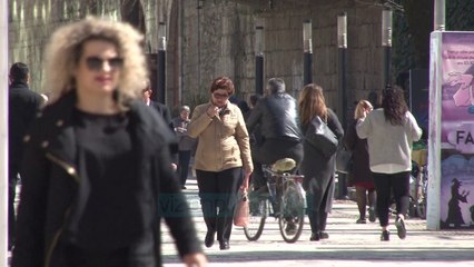 Të rinjtë shqiptarë kërkojnë Europën - News, Lajme - Vizion Plus