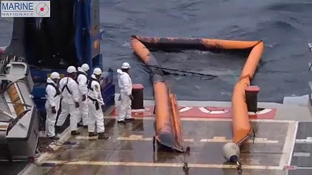 Grande America : les opérations anti-pollution se poursuivent près des côtes françaises