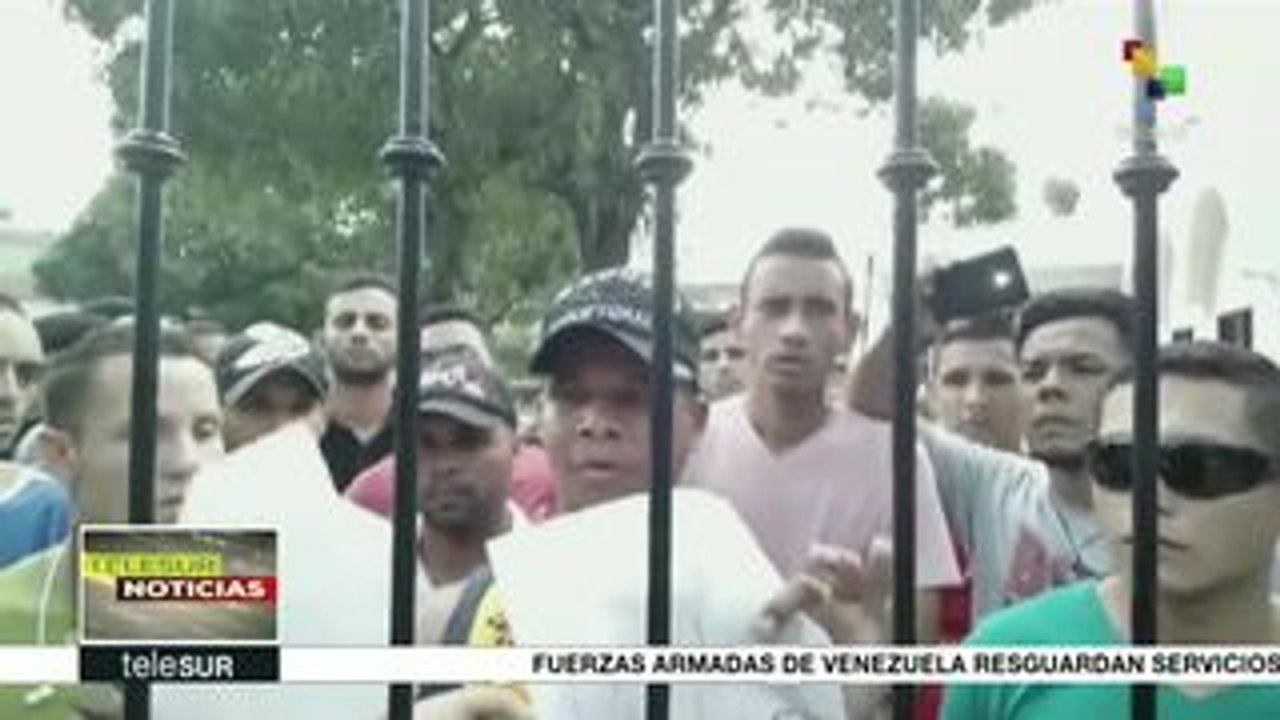 Soldados venezolanos desertores denuncian abandono de la oposición