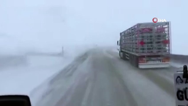 Kop Dağı Geçidi ulaşıma kapandı