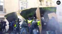 Los chalecos amarillos protagonizan jornadas de caos en Francia