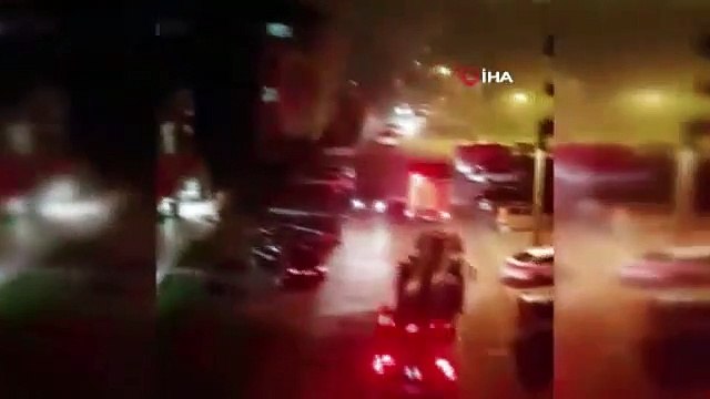 4 katlı binanın çatısında çıkan yangın korkuttu