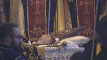 Cientos de fieles dan su último adiós al patriarca armenio de Constantinopla