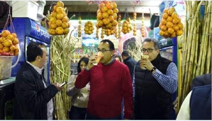 صاحب العصارة التي اشترى منها مدبولي عصير القصب: نفسي الرئيس يشرفنا