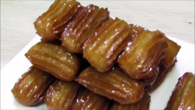 حلوة زلابية السريعة بمذااق جديد و مقرمش بالسميد و جلجلان روعة بلح الشام حلويات رمضان معسلة 2017