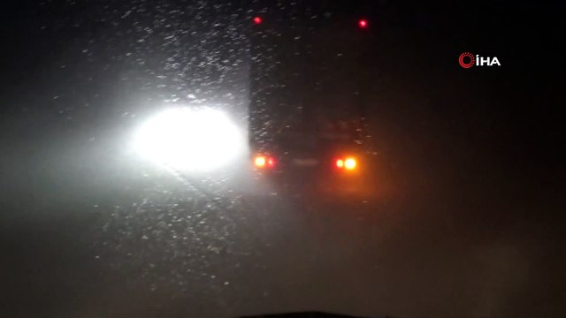 Pamuk geçidi kar yağışı nedeniyle ulaşıma kapandı