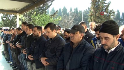 Araçta öldürdüğü eşinin cenazesiyle 40 dakika dolaştı