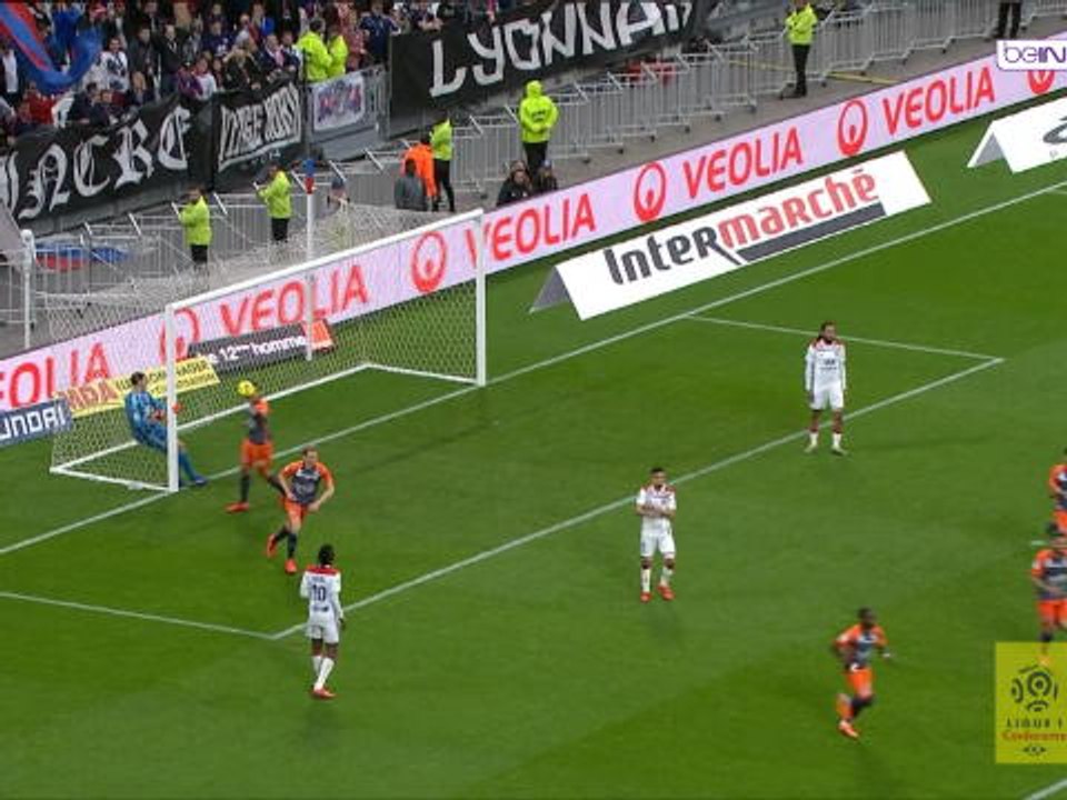 What a free kick for Mollet!