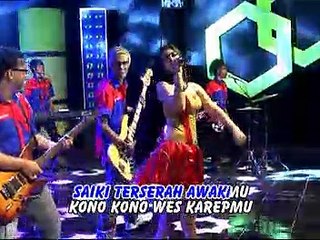 Utami Dewi F - Aku Males Karo Kowe [Official Music Video]