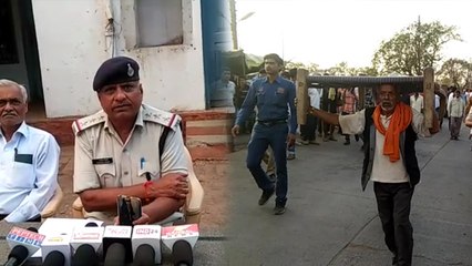 छतरपुर : 6 साल की पोती का शव खटिया पर रखकर पैदल ही ले गया दादा, देखें VIDEO