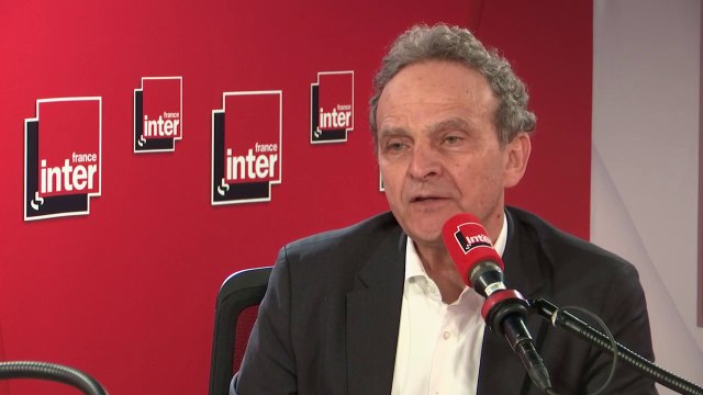 Marc Lazar : Ces mouvements [populistes] imposent leurs thématiques au point de transformer la démocratie autour d'une idée simple : la souveraineté illimité du peuple
