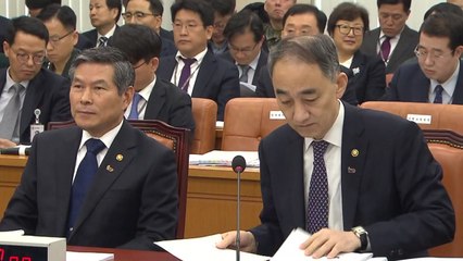 軍 "한국형 전투기 시제기 2021년 출고" / YTN