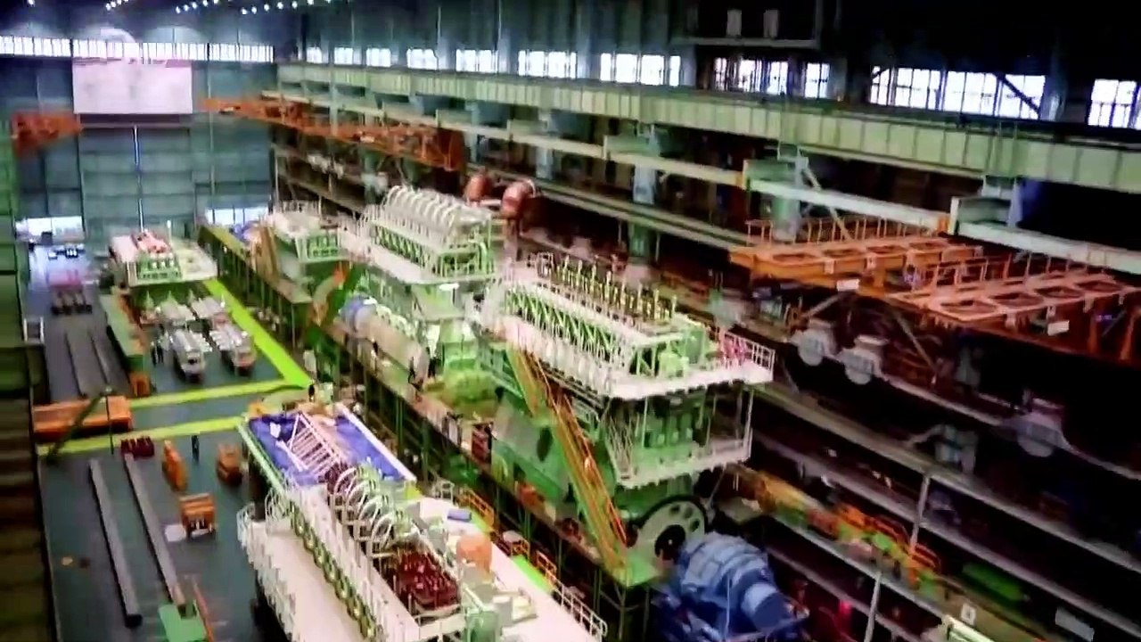 GIGANTIC CARGO SHIP (Discovery Documentary)