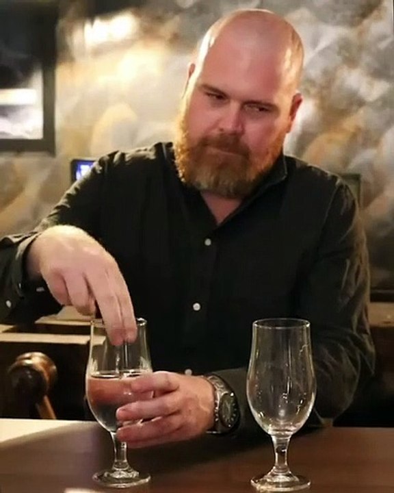 Quelle est la différence entre un verre d’eau et un verre de bière ?