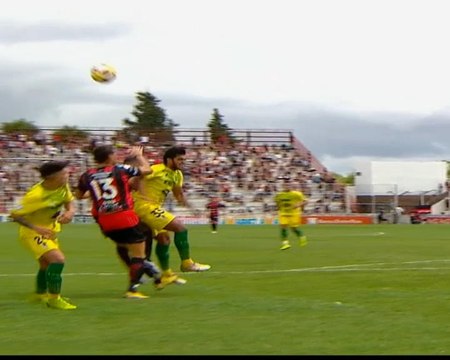 لقطة: كرة قدم: خسارة مدوية لديفنسا جوستيكا أمام باتروناتو