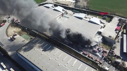 Hadımköy'de Fabrika Yangını