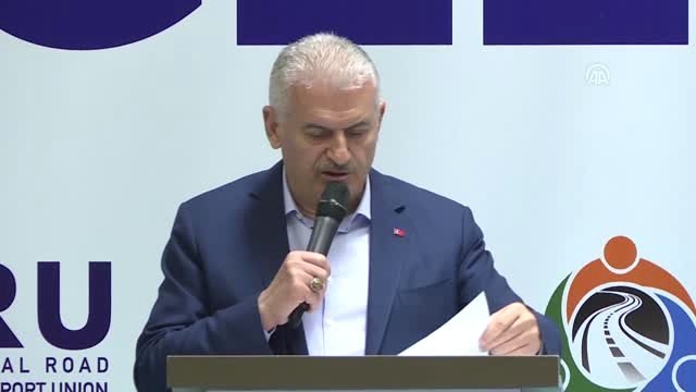 Binali Yıldırım, Bayrampaşa'da Esnafla Buluşma Programında Konuştu