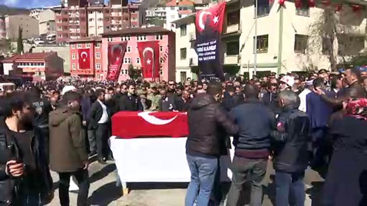 Şehit piyade uzman çavuş Taşkın Temel son yolculuğuna uğurlandı - GÜMÜŞHANE