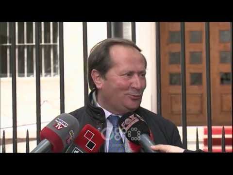 TV Ora - Izet Haxhia fiton betejën e parë: Do rigjykohet për vrasjen e Azem Hajdarit