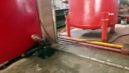 Geri dönüşüm tesisinden kaçak akaryakıt çıktı