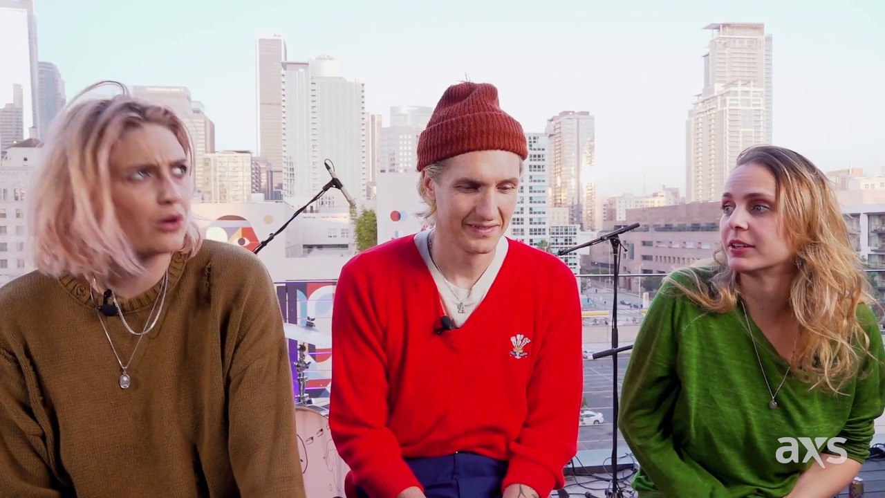 49 Seconds with Dead Sara