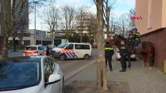 Dha Dış ? Hollanda'da Polisin Operasyon Yaptığı Bölgedeki Türkler Dha'ya Konuştu - 2 - Ek Görüntü